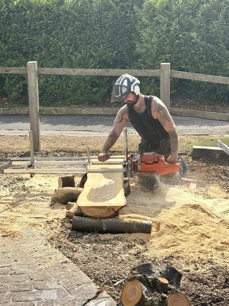 017FD54A-D2D5-4482-B532-CD235F607FA2_1_201_a